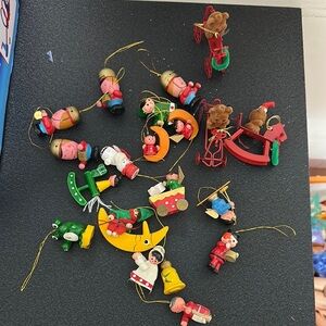 Red and Green Holiday Ornaments Set vintage 80’s
